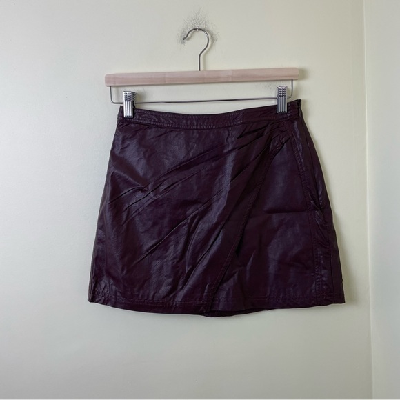 Free People Fake Out Faux Leather Wrap Skirt in Oxblood SZ 4 - Picture 2 of 9